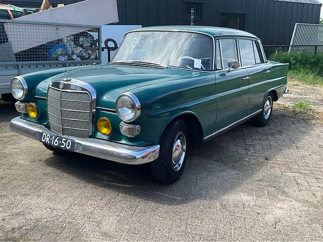 1966 mercedes-benz 200d oldtimer - afbeelding 1 van  19