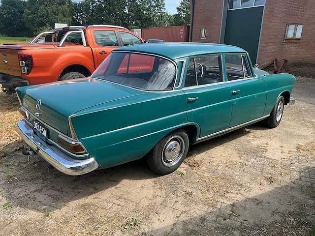 1966 mercedes-benz 200d oldtimer - afbeelding 19 van  19