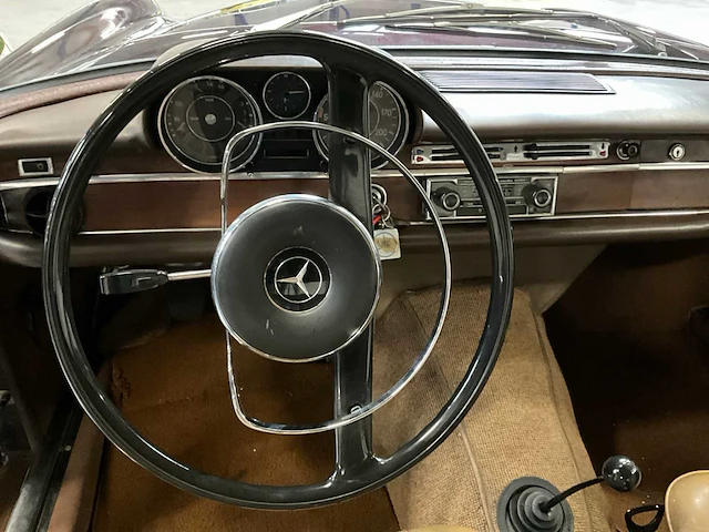 1966 mercedes-benz 250se personenauto - afbeelding 2 van  19
