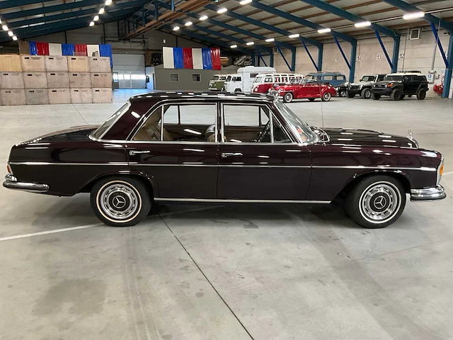 1966 mercedes-benz 250se personenauto - afbeelding 14 van  19