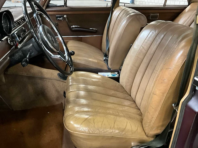 1966 mercedes-benz 250se personenauto - afbeelding 19 van  19