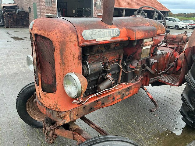 1966 nuffield 460 oldtimer tractor - afbeelding 15 van  17