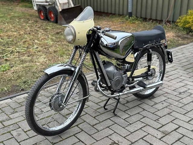 1966 typhoon supersport 50cc brommer - afbeelding 1 van  15