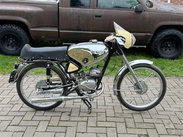 1966 typhoon supersport 50cc brommer - afbeelding 12 van  15