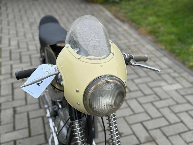 1966 typhoon supersport 50cc brommer - afbeelding 15 van  15