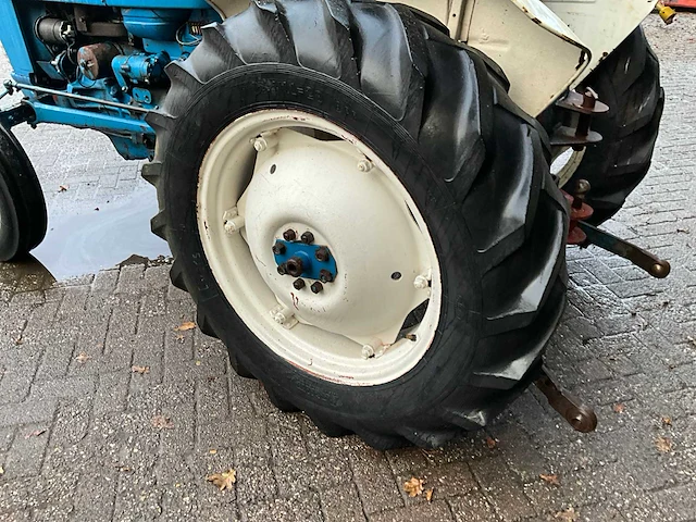1967 ford 3000 oldtimer tractor - afbeelding 16 van  20