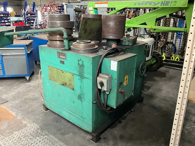 1967 hausler hpr12-h profielbuigmachine - afbeelding 1 van  11
