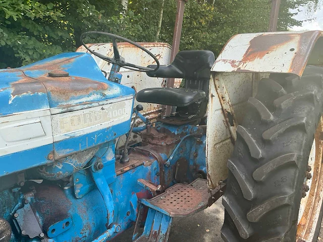 1968 ford 4000 oldtimer tractor - afbeelding 9 van  21