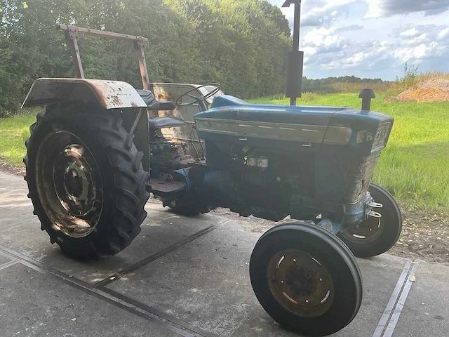 1968 ford 4000 oldtimer tractor - afbeelding 20 van  21