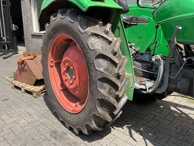 1969 deutz d40 06 tweewielaangedreven landbouwtractor - afbeelding 24 van  32
