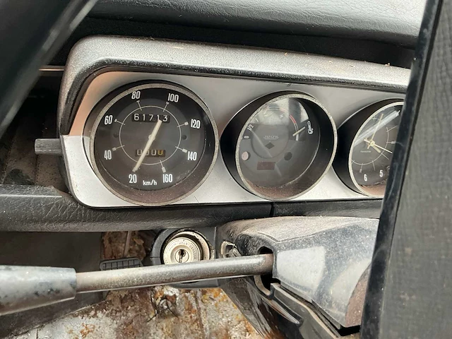 1969 peugeot 204 stationwagen - afbeelding 7 van  15