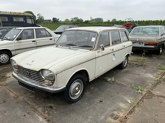 1969 peugeot 204 stationwagen - afbeelding 1 van  15