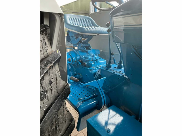 1970 ford 5095 vierwielaangedreven landbouwtractor - afbeelding 15 van  45