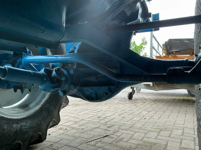1970 ford 5095 vierwielaangedreven landbouwtractor - afbeelding 17 van  45