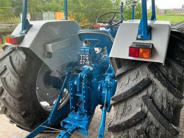1970 ford 5095 vierwielaangedreven landbouwtractor - afbeelding 20 van  45