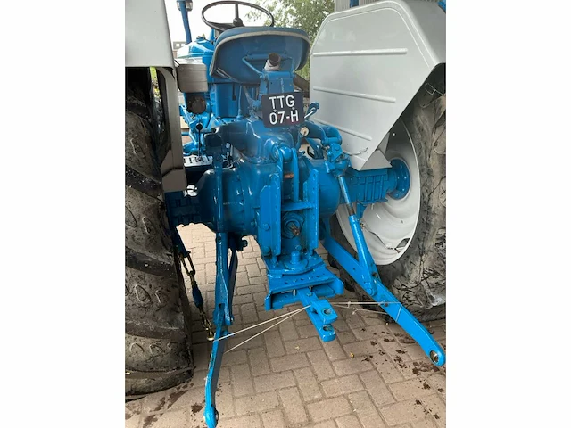 1970 ford 5095 vierwielaangedreven landbouwtractor - afbeelding 21 van  45