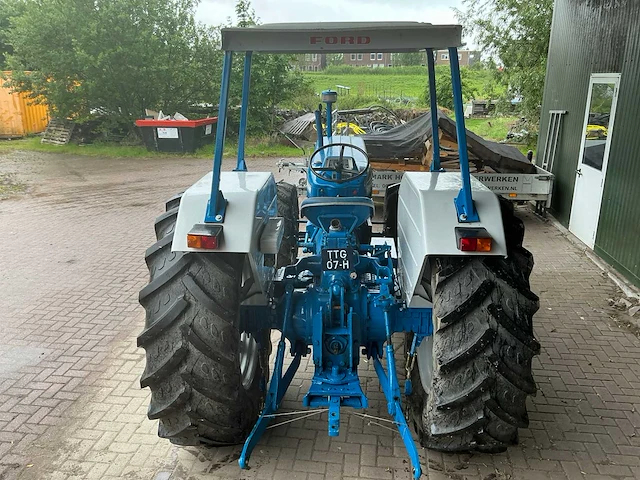 1970 ford 5095 vierwielaangedreven landbouwtractor - afbeelding 41 van  45