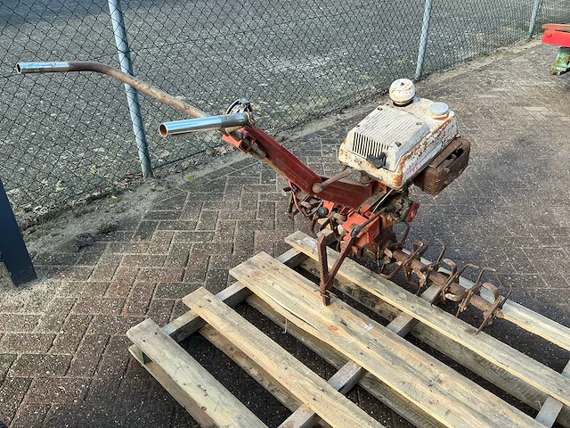1970 gutbrod 80 grondfrees - afbeelding 5 van  11