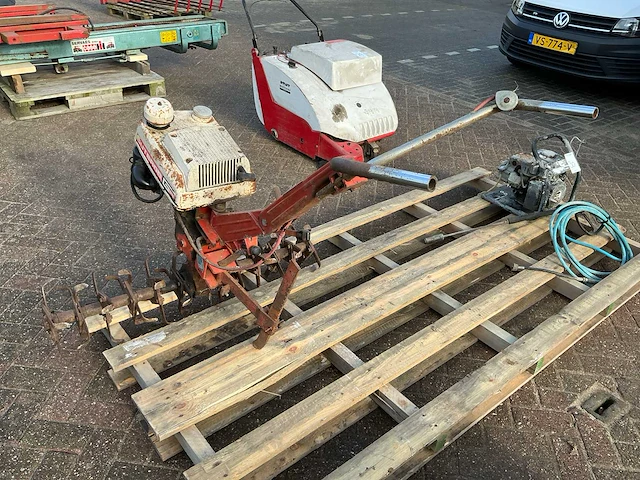 1970 gutbrod 80 grondfrees - afbeelding 6 van  11