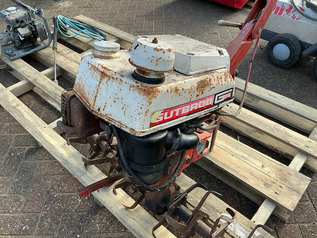 1970 gutbrod 80 grondfrees - afbeelding 7 van  11
