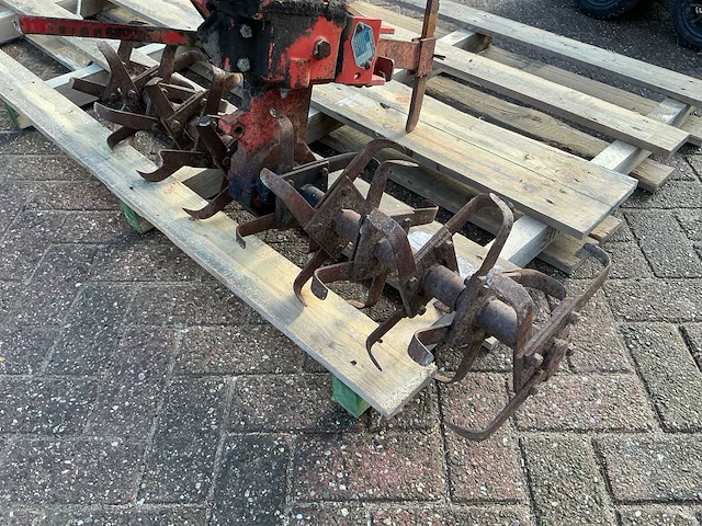 1970 gutbrod 80 grondfrees - afbeelding 8 van  11