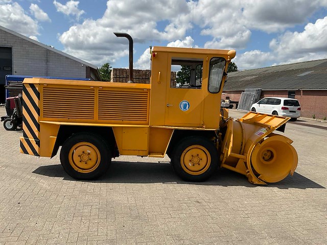 1970 rolba r 400 d sneeuwschuiver sleuvendichter - afbeelding 21 van  25