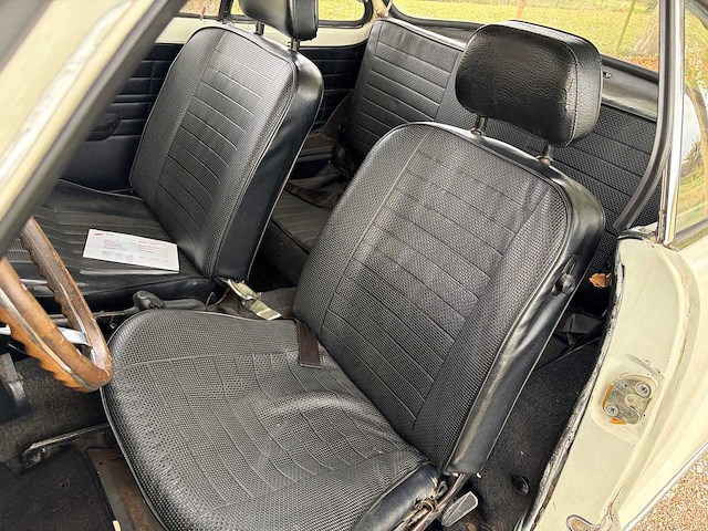 1970 volkswagen karmann ghia oldtimer - afbeelding 2 van  30