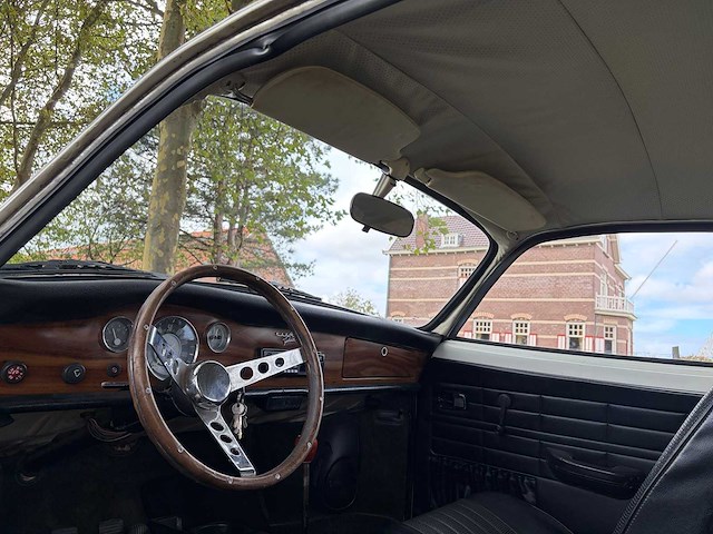 1970 volkswagen karmann ghia oldtimer - afbeelding 3 van  30