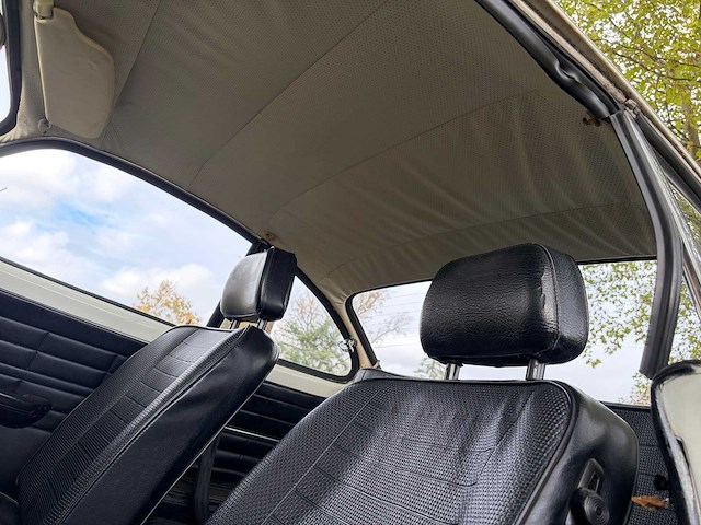 1970 volkswagen karmann ghia oldtimer - afbeelding 4 van  30