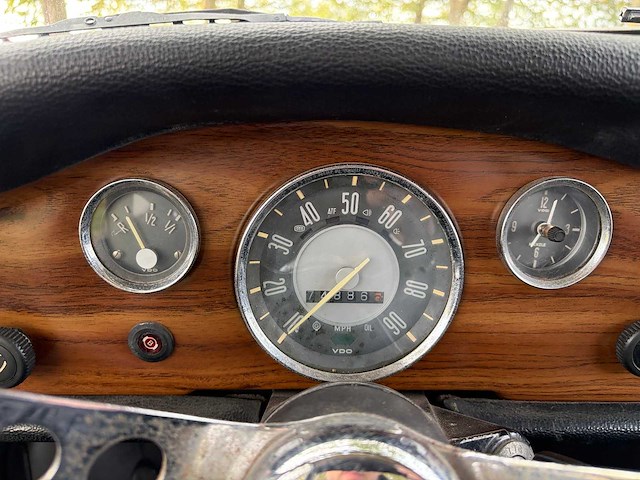 1970 volkswagen karmann ghia oldtimer - afbeelding 7 van  30