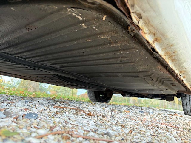 1970 volkswagen karmann ghia oldtimer - afbeelding 22 van  30