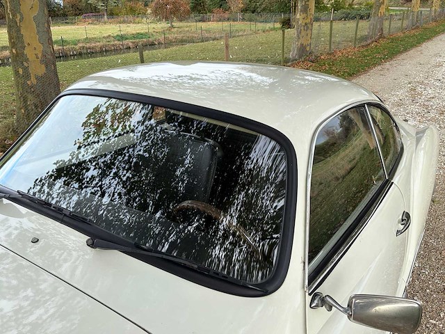 1970 volkswagen karmann ghia oldtimer - afbeelding 28 van  30