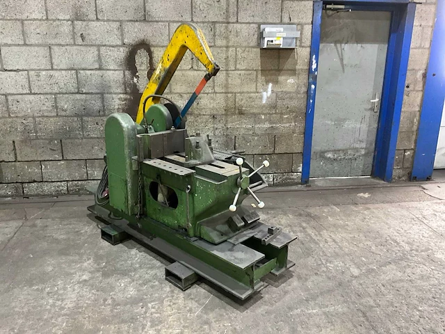 1971 kasto ebs320u beugelzaagmachine - afbeelding 1 van  5