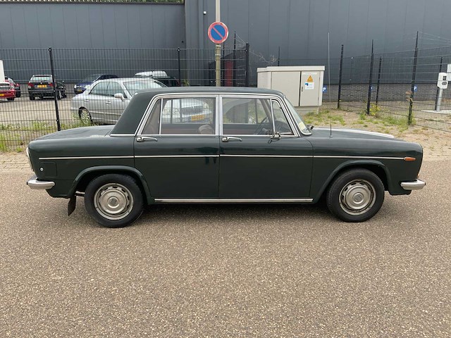 1971 lancia fulvia 2nd series oldtimer - afbeelding 22 van  25