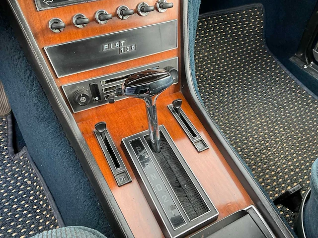 1972 fiat 130b sedan oldtimer - afbeelding 41 van  63