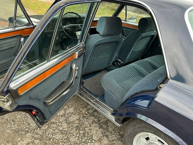1972 fiat 130b sedan oldtimer - afbeelding 43 van  63