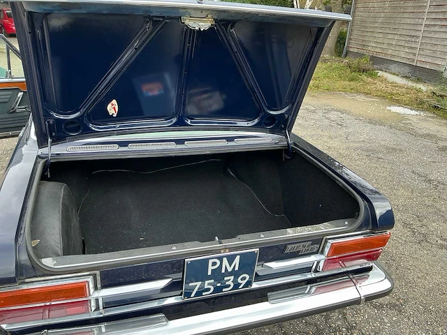 1972 fiat 130b sedan oldtimer - afbeelding 47 van  63