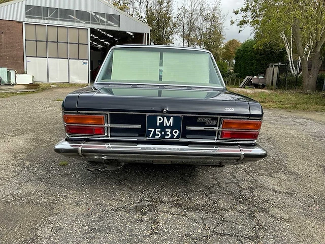 1972 fiat 130b sedan oldtimer - afbeelding 56 van  63