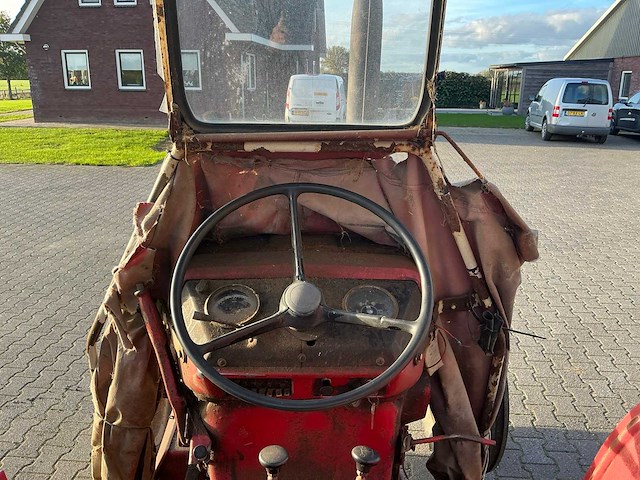 1972 international 724 tweewielaangedreven landbouwtractor - afbeelding 13 van  31