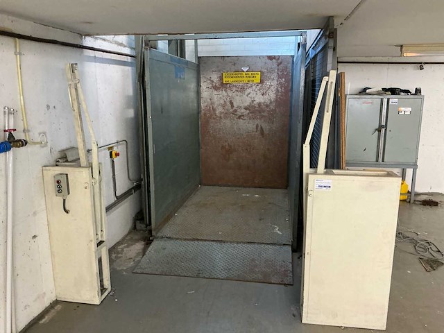 1972 maarssen goederenlift - afbeelding 6 van  11