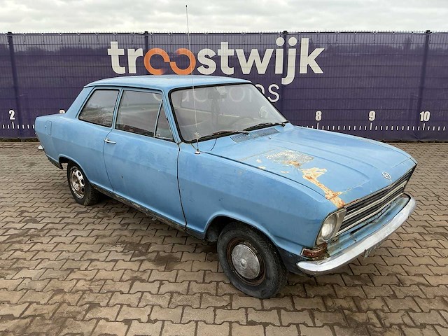 1973 - opel - kadett - oldtimer - afbeelding 3 van  10