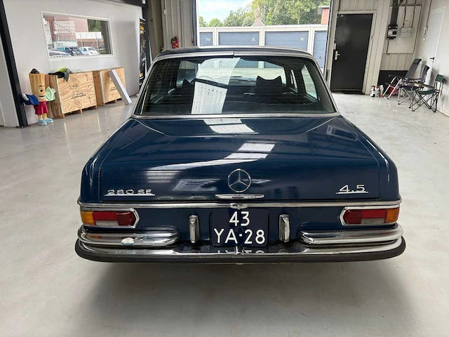 1973 mercedes-benz 280se oldtimer personenauto - afbeelding 30 van  36