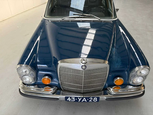 1973 mercedes-benz 280se oldtimer personenauto - afbeelding 32 van  36