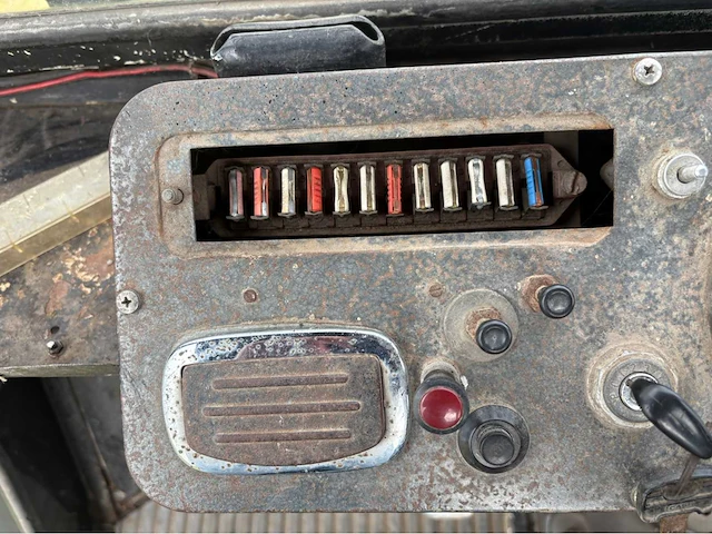 1973 mercedes-benz mb trac 700 vierwielaangedreven landbouwtractor - afbeelding 55 van  61