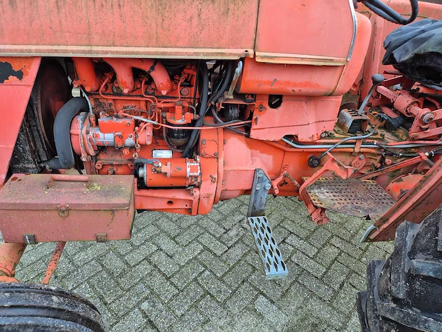 1973 renault 55 landbouwtractor - afbeelding 6 van  8