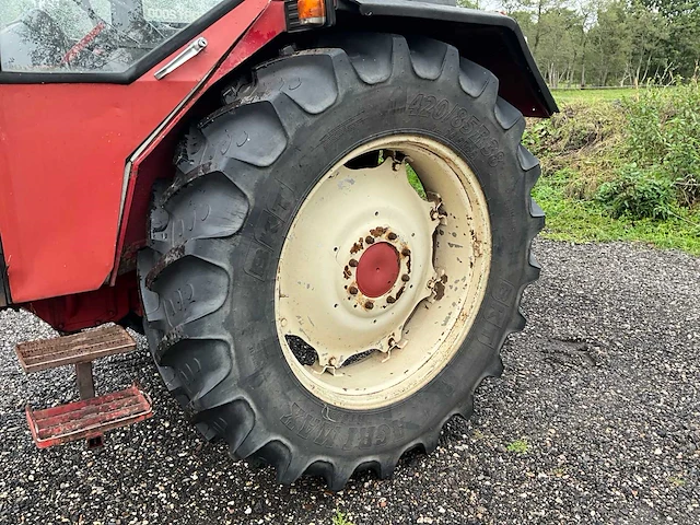 1974 international 644 tweewielaangedreven landbouwtractor - afbeelding 16 van  36