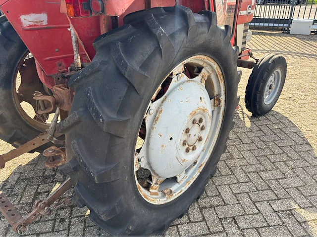 1974 massey ferguson 155 tweewielaangedreven landbouwtractor - afbeelding 6 van  58