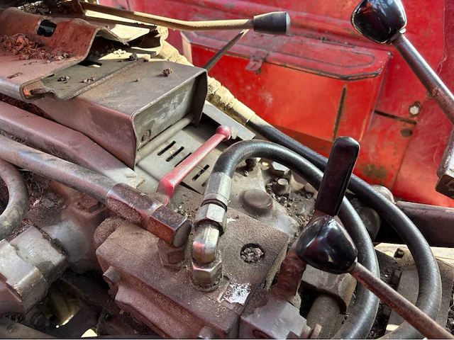 1974 massey ferguson 155 tweewielaangedreven landbouwtractor - afbeelding 26 van  58