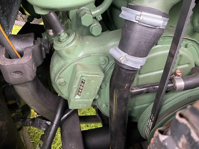 1974 mercedes-benz unimog 406 vierwielaangedreven landbouwtractor - afbeelding 9 van  40