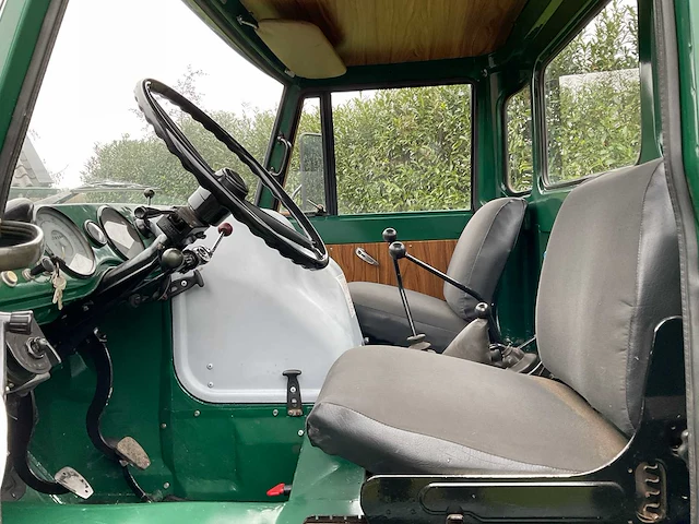 1974 mercedes-benz unimog 406 vierwielaangedreven landbouwtractor - afbeelding 16 van  40